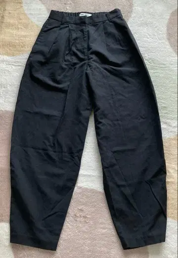 COMPTOIR DES COTONNIERS 블랙 슬랙스