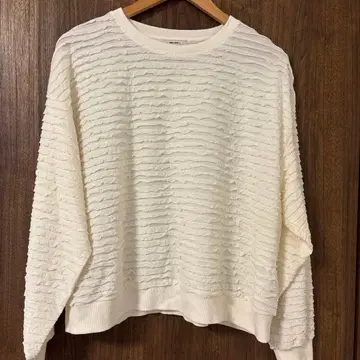 니코앤드 프릴 티셔츠 화이트 M