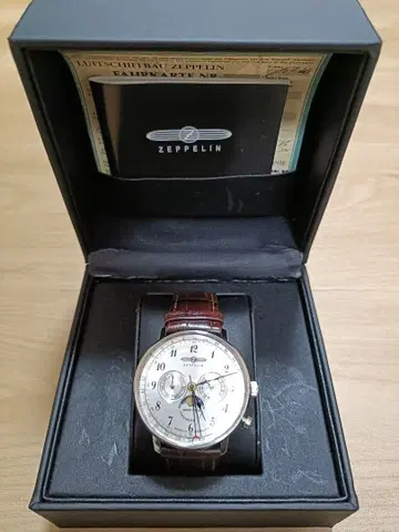 ZEPPELIN 아날로그 손목시계 크로노그래프