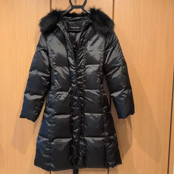 STRAWBERRY FIELDS 블랙 다운 자켓