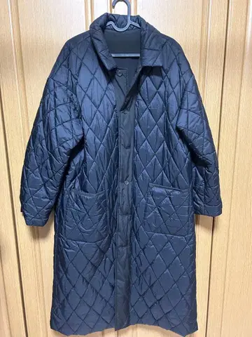 블랙 퀼팅 롱 코트