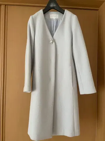 바디 드레싱 노카라 코트 비쥬