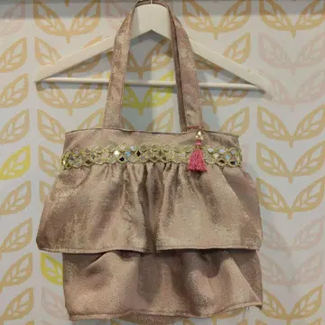 프릴 달린 핑크 토트백 핸드메이드