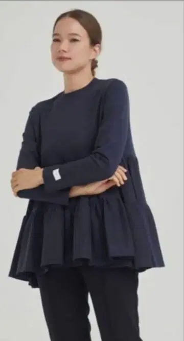 yori 미니 쭈리 티어드 티셔츠 네이비