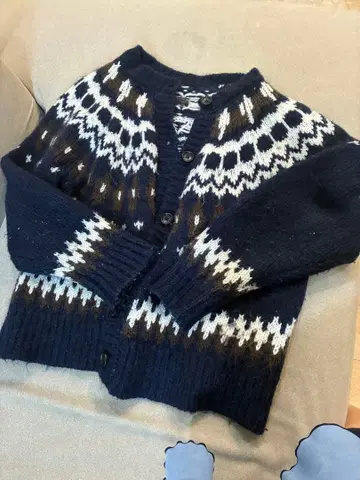 미라 오웬 큼직한 노르딕 가디건 F