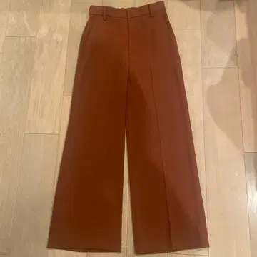 새상품급 plage 플라주 브라운색 조젯 센터 프레스 팬츠