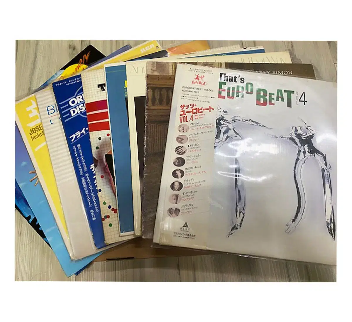 Imported LP (Vinyl) pop songs, 10 pieces bulk for 70,000 B