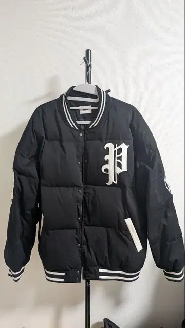 PVOT 'Prive' 크루 재킷 2XL.