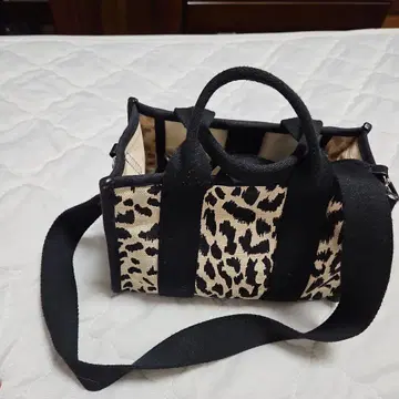 레오파드 무늬 소형 토트백