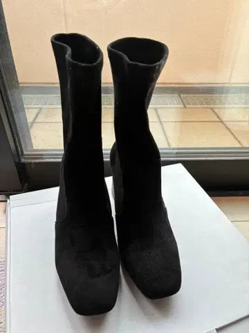 Moussy 블랙 스웨이드 숏부츠 235/80 M