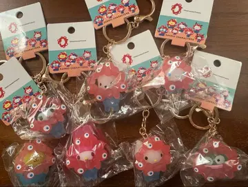 만박 산리오 미야쿠미야쿠 변신 입체 마스코트 클리어 키링