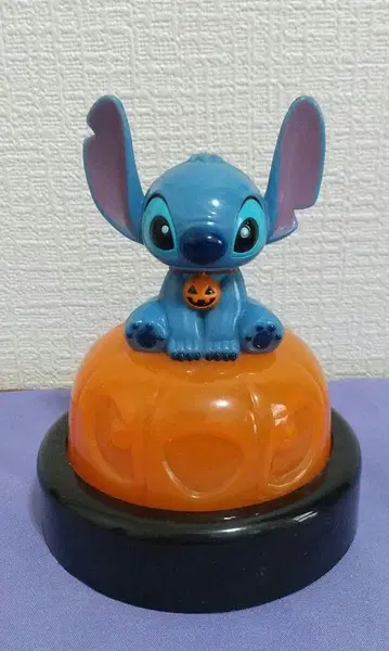 스티치 할로윈 라이트업 피규어