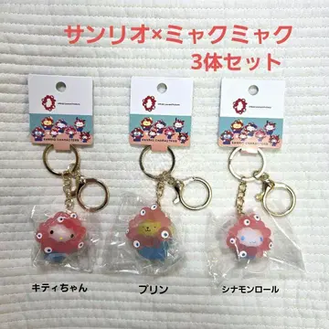 오사카 간사이 만박 미야쿠미야쿠 산리오 클리어 키링 키티 시나몬 롤 푸딩