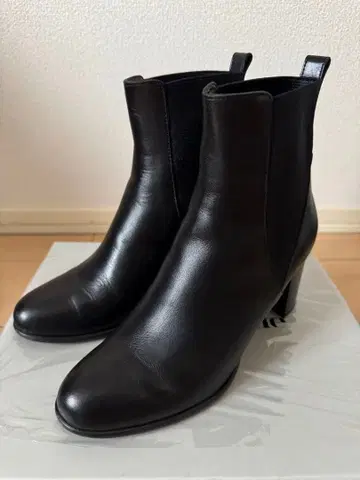 오데뜨 앤 오딜 첼시 부츠