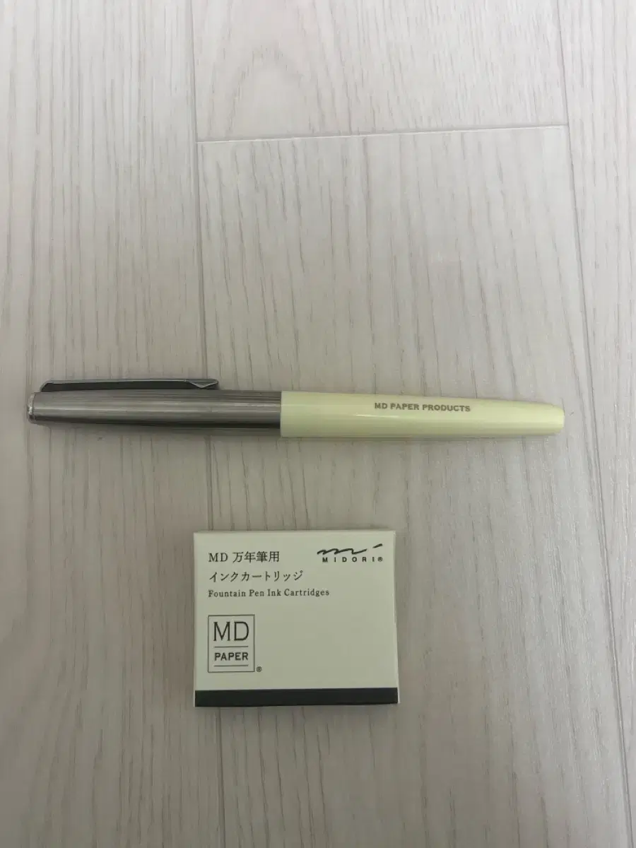 Mido MD Fountain Pen + Ink Cartridge Set
