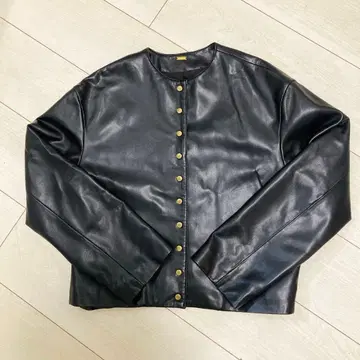 미라 오웬 인조 가죽 금장 버튼 노카라 자켓