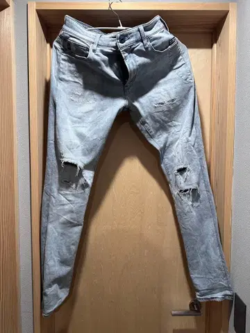 G-STAR RAW 라이트 그레이 스키니 데님 무릎 데미지