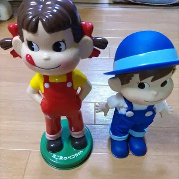 고개 흔드는 페코짱과 포코짱 피규어 세트