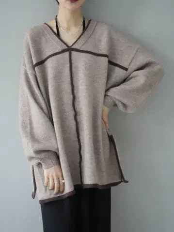 lumier 모카 V넥 니트 오버 사이즈 새상품