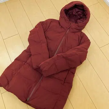 UNIQLO 심리스 다운 자켓 M 사이즈