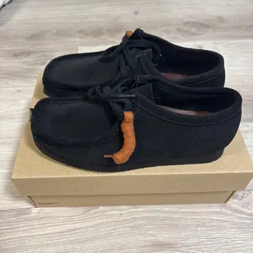 CLARKS ORIGINALS 왈라비 블랙 스웨이드 UK6.5