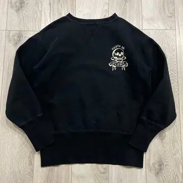 텐더로인 양V 육중한 빈티지 스타일 스컬 맨투맨 S