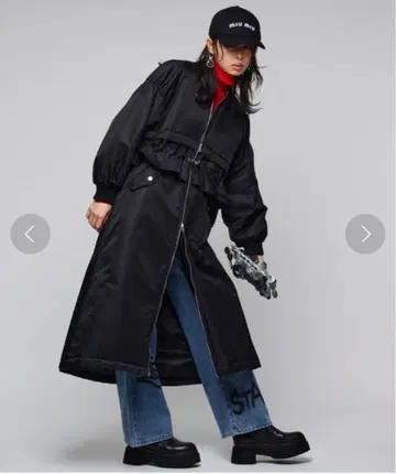 Narcissus MA-1 프릴 롱 코트 블랙