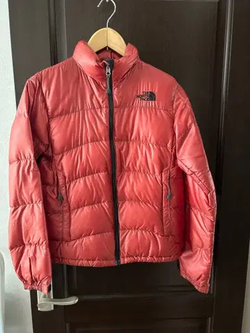 THE NORTH FACE SUMMIT 다운 자켓 레드
