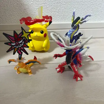 몬코레 4세트 피카츄 미라이돈 코라이돈 리자몽