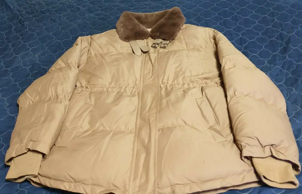 Fox Fur Neck Strap Padded Jacket Brown (L)