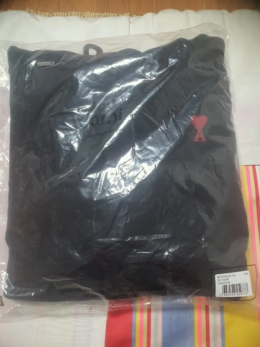 Ami Small Heart Black Hoodie New