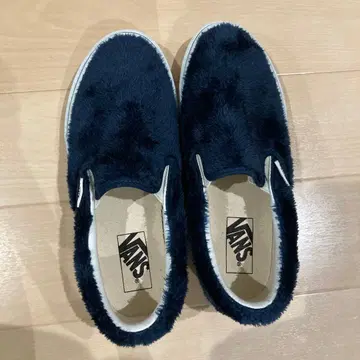 VANS 네이비 퍼 슬립온 스니커즈