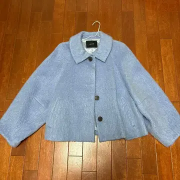 라이트 블루 샤기 숏코트 allureville