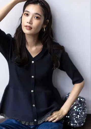 anysis [ 세탁 가능 ] 시어 프릴 페플럼 니트 네이비