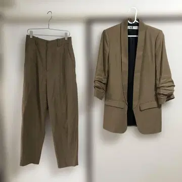 자라 테일러드 자켓 상하의 베이지