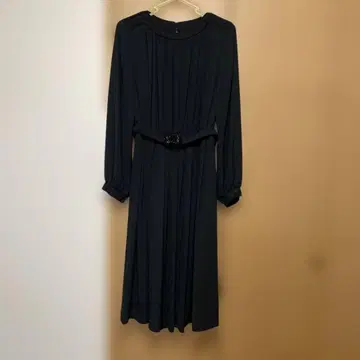 상복 블랙 플리츠 원피스