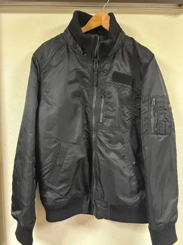 블랙 MA-1 플라이트 자켓