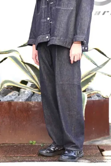 Graphpaper Colorfast Denim 2 Tuck Pants