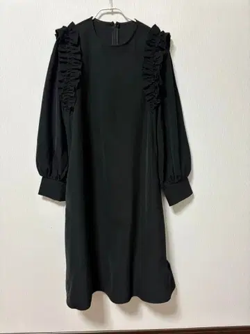 벌스데이 바쉬 프릴 원피스