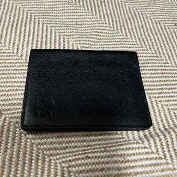 IL BISONTE 블랙 가죽 이단 접이식 명함지갑
