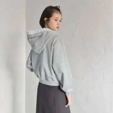 Smyeon 레이스 부착 컴팩트 지퍼 후디/후드티