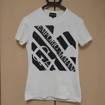 EMPORIO ARMANI 화이트 T셔츠 M