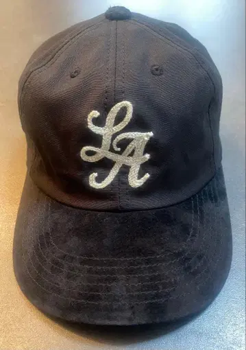 THE E.W. DOG&CO. x 아메리칸 와나비