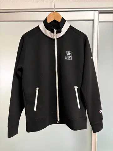 Champion 블랙 자켓 L 사이즈