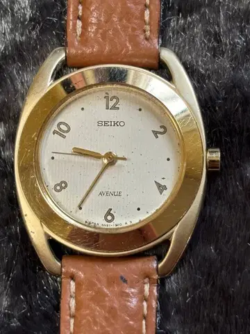 SEIKO AVENUE 손목시계 골드