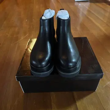 블랙 가죽 사이드 고어 부츠 26~26.5cm