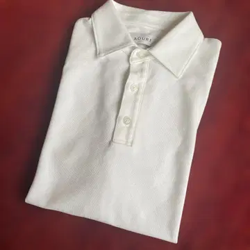AOURE 화이트 반팔 피케 셔츠
