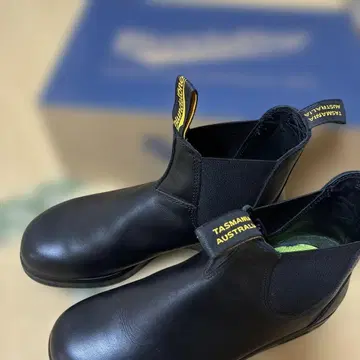 BLUNDSTONE 2058 블랙 부츠 사이즈 7
