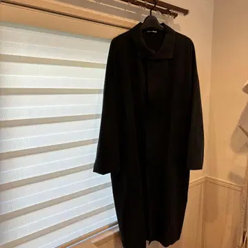 아츠 앤드 사이언스 롱 코트