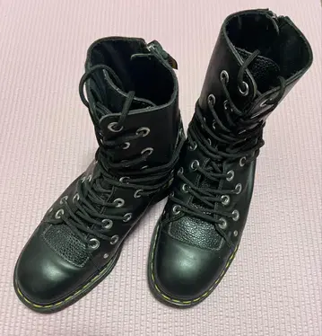 닥터마틴 달리아 구판 UK8